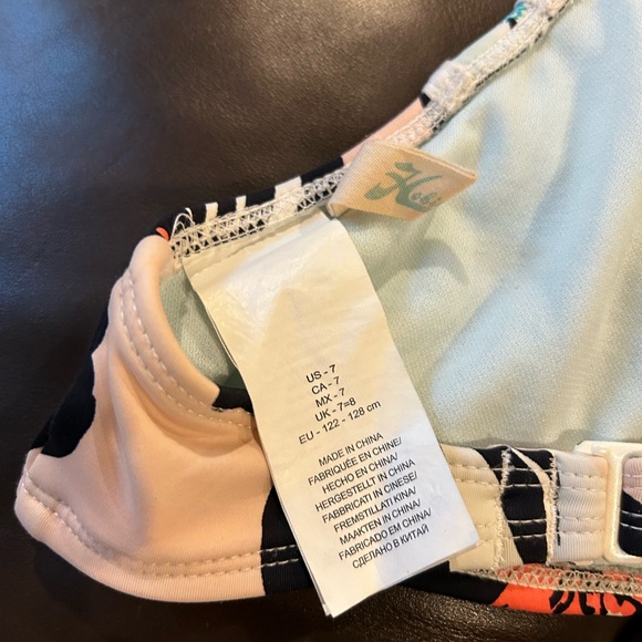 Hobie Girls 2 piece swim - Picture 5 of 5